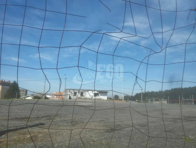 Terreno para Venda em Gulpilhares e Valadares Foto 2