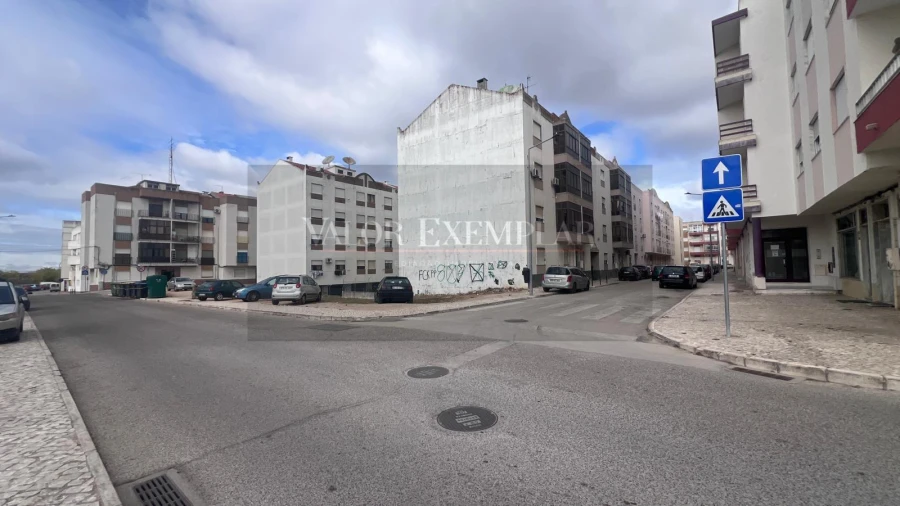 Terreno para Venda em Pinhal Novo Foto 6