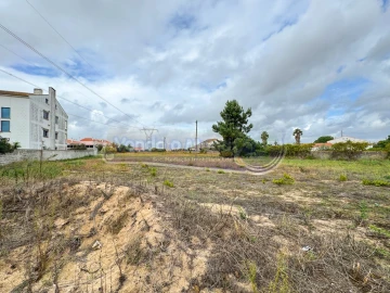Terreno para Venda em Samora Correia