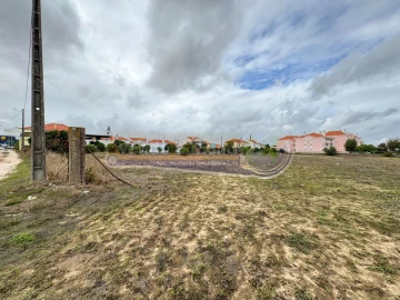 Terreno para Venda em Samora Correia