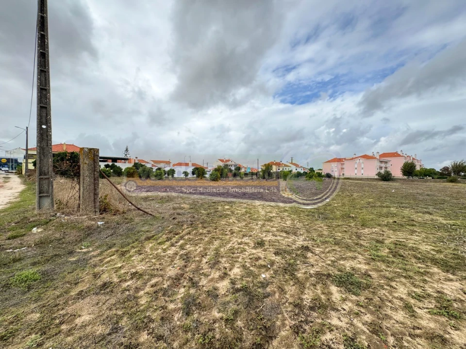 Terreno para Venda em Samora Correia Foto 2
