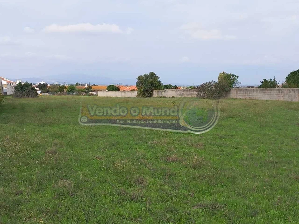 Terreno para Venda em Samora Correia Foto 2