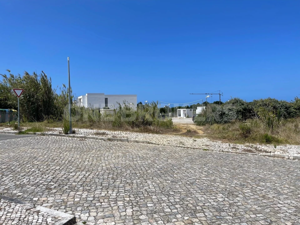 Terreno para Venda em São João das Lampas e Terrugem Foto 2