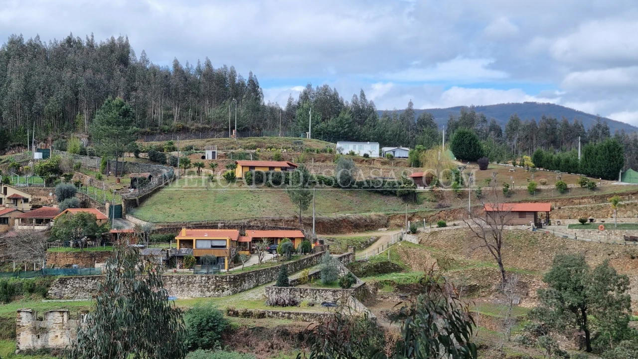 Terreno para Venda em Fermedo Foto 2