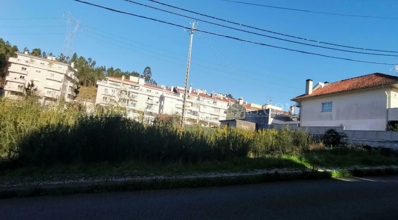 Terreno para Venda em Macieira de Sarnes Foto 3