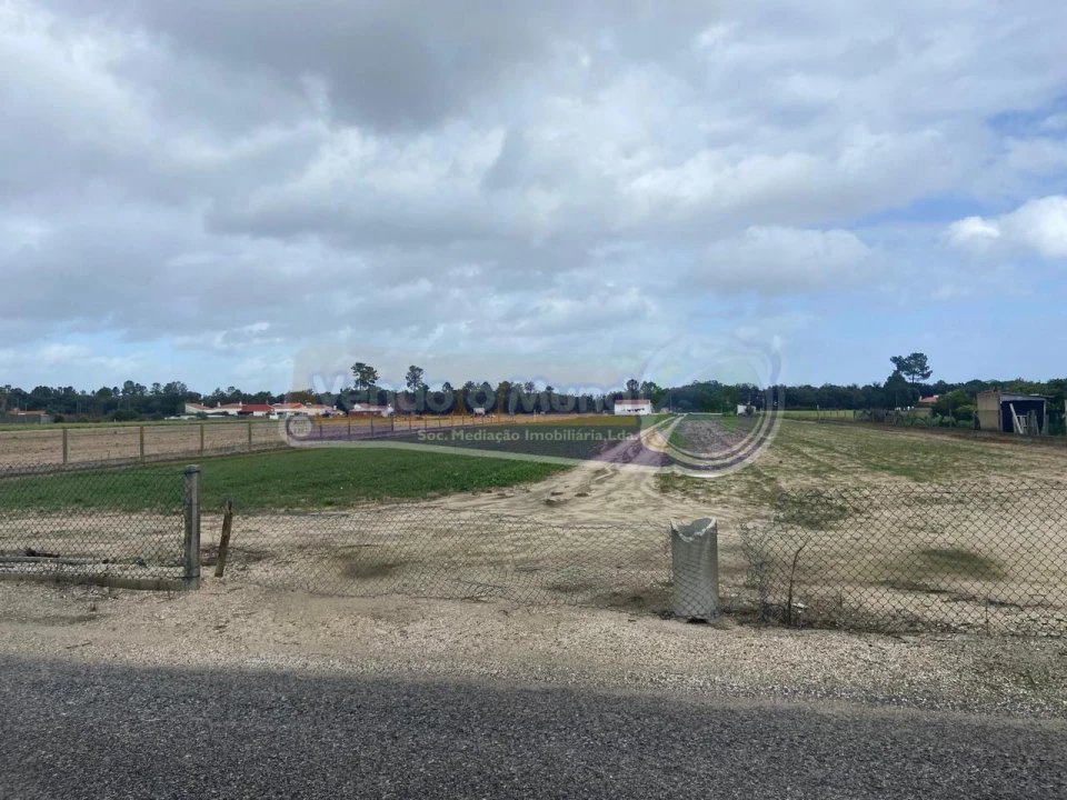 Terreno para Venda em Salvaterra de Magos e Foros de Salvaterra Foto 1