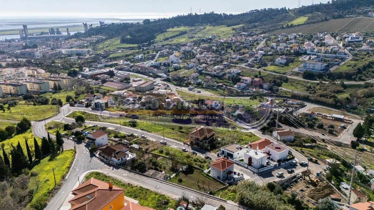 Terreno para Venda em Alhandra, São João dos Montes e Calhandriz Foto 7