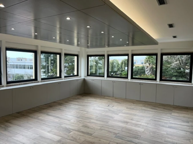 Escritório para Arrendamento em Barcarena Foto 17