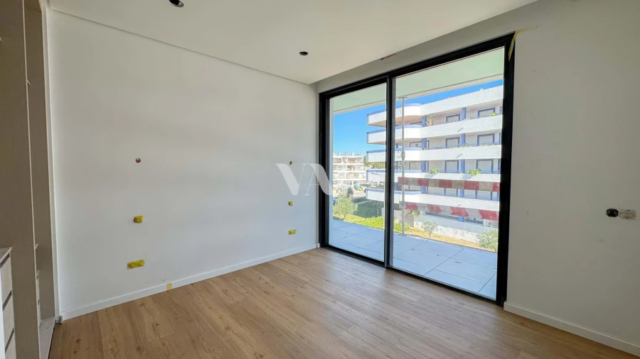 Apartamento T3 para Venda em Quarteira Foto 16