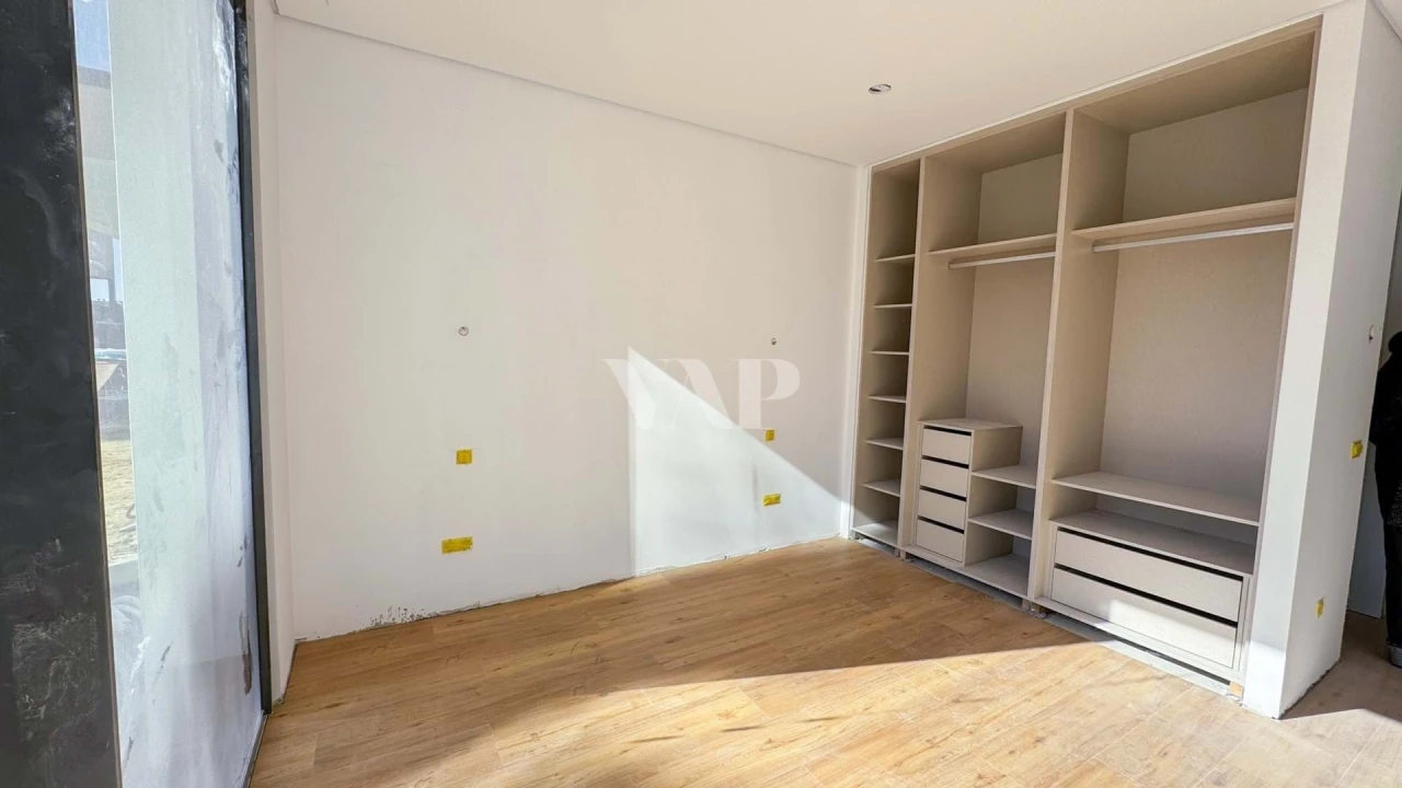 Apartamento T2 para Venda em Quarteira Foto 7