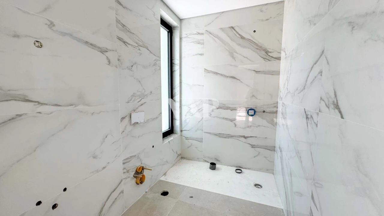 Apartamento T2 para Venda em Quarteira Foto 8