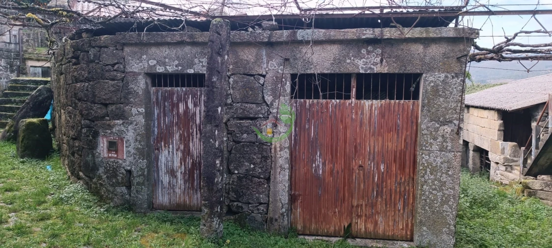 Moradia para Venda em Lindoso Foto 2