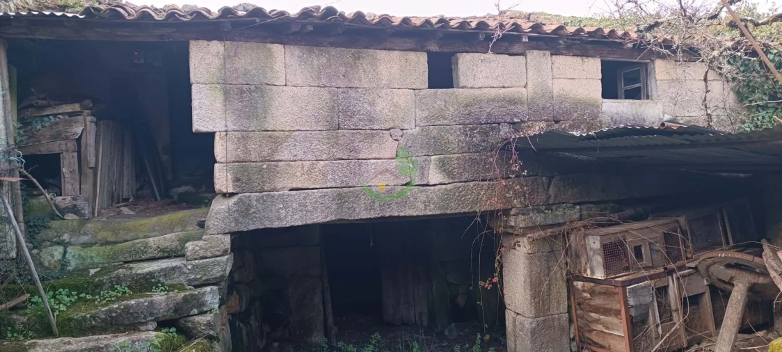 Moradia para Venda em Lindoso