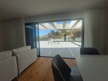 Apartamento T5 para Venda em Funchal (São Pedro)