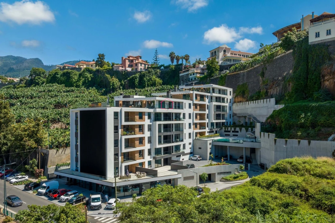 Apartamento T5 para Venda em Funchal (São Pedro) Foto 1