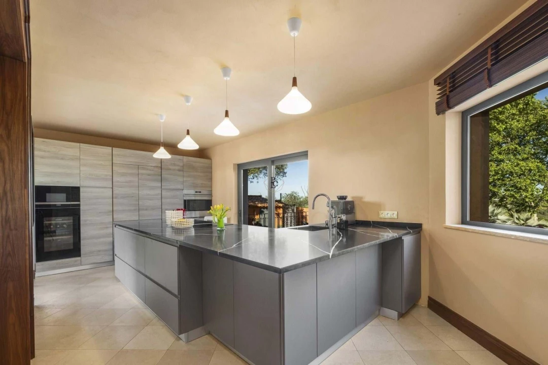 Moradia T5 para Venda em Boliqueime Foto 5