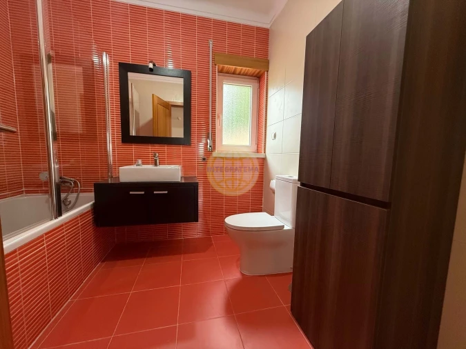 Moradia T3 para Venda em Salir de Matos Foto 21