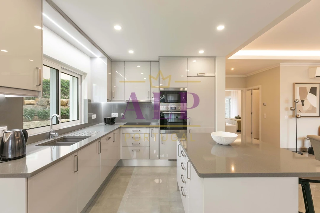 Moradia T2 para Venda em Lagos (São Sebastião e Santa Maria) Foto 5