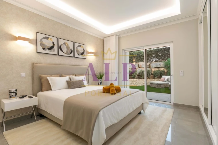 Moradia T2 para Venda em Lagos (São Sebastião e Santa Maria) Foto 17