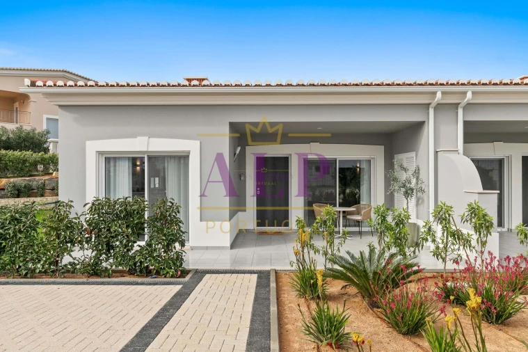 Moradia T2 para Venda em Lagos (São Sebastião e Santa Maria) Foto 3