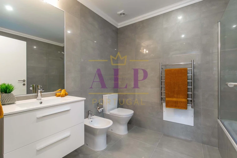 Moradia T2 para Venda em Lagos (São Sebastião e Santa Maria) Foto 20