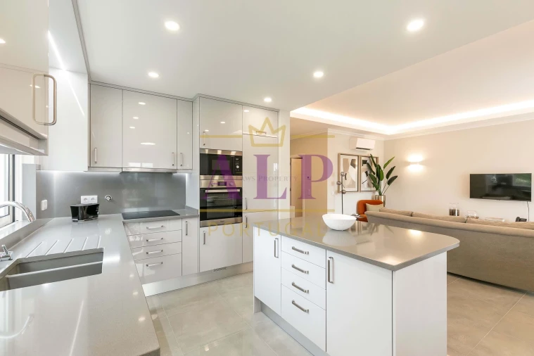 Moradia T2 para Venda em Lagos (São Sebastião e Santa Maria) Foto 7