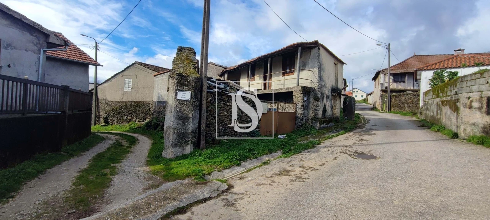 Moradia T3 para Venda em Edral Foto 2