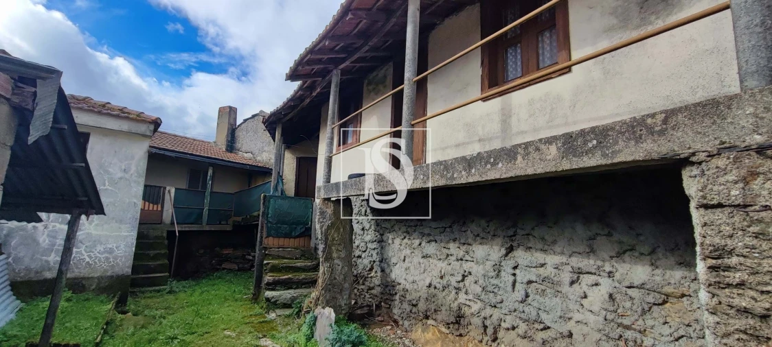 Moradia T3 para Venda em Edral Foto 5