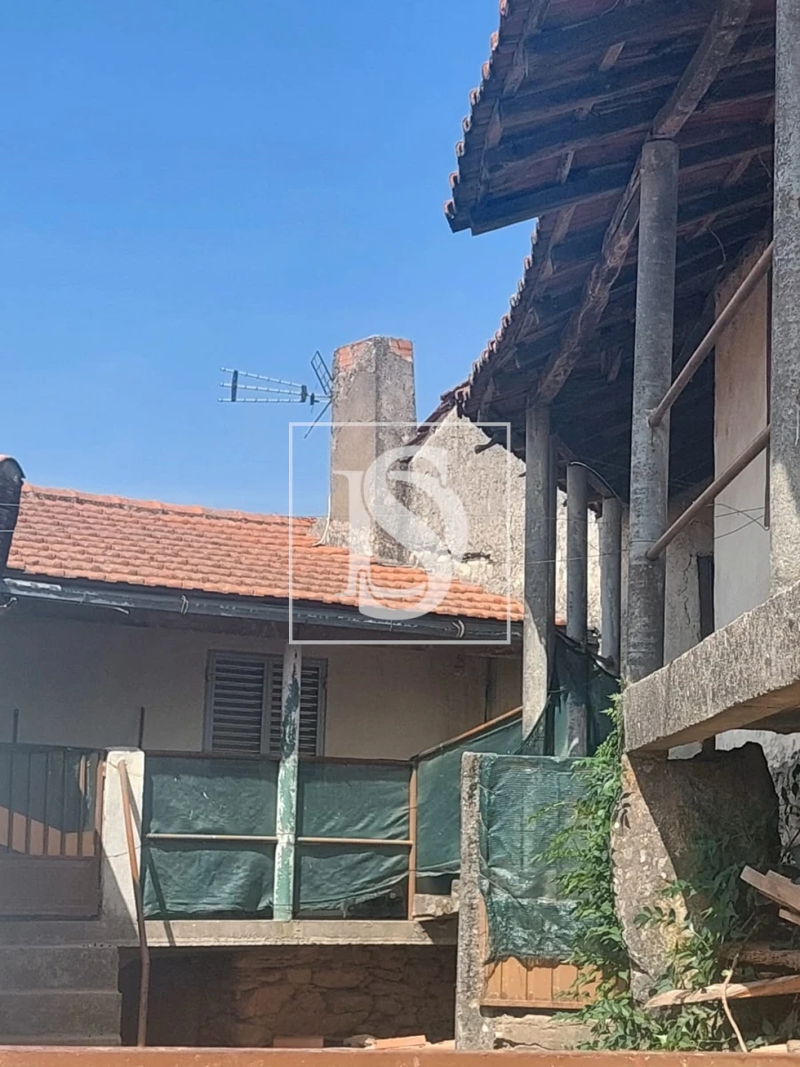 Moradia T5 para Venda em Edral Foto 4