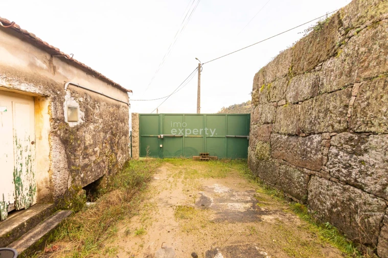 Terreno para Venda em Tarouquela Foto 13