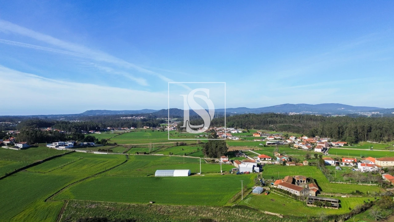 Terreno para Venda em Cristelo Foto 1