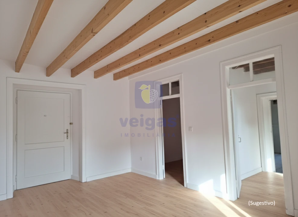 Moradia T4 para Venda em Cela Foto 15