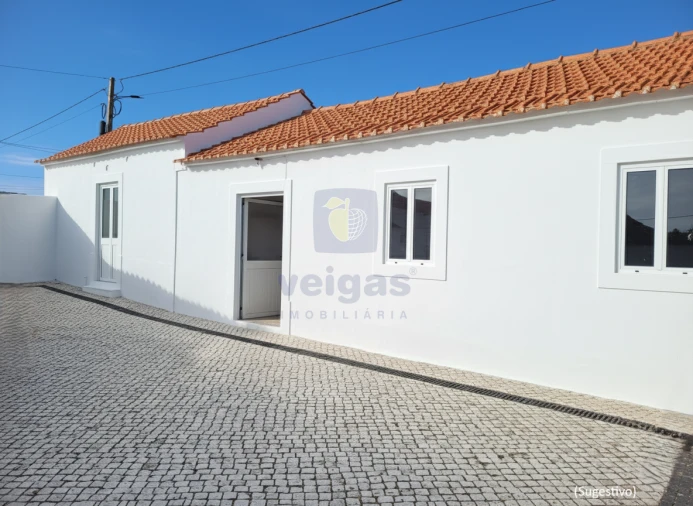 Moradia T4 para Venda em Cela Foto 19