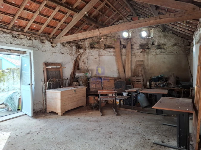 Moradia T4 para Venda em Cela Foto 20