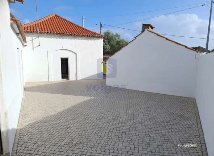 Moradia T4 para Venda em Cela Foto 25