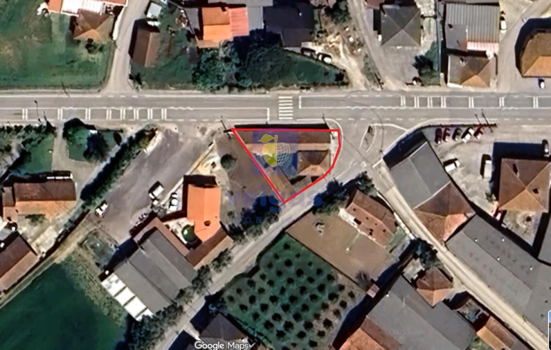 Moradia T4 para Venda em Cela Foto 44