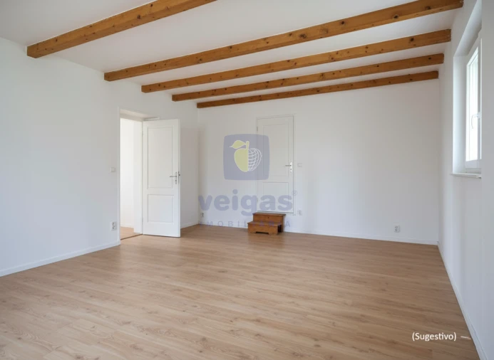 Moradia T4 para Venda em Cela Foto 11