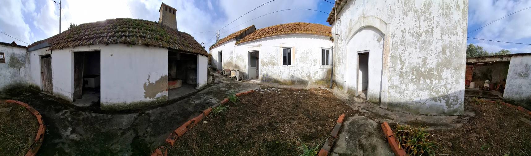 Moradia T4 para Venda em Cela Foto 51