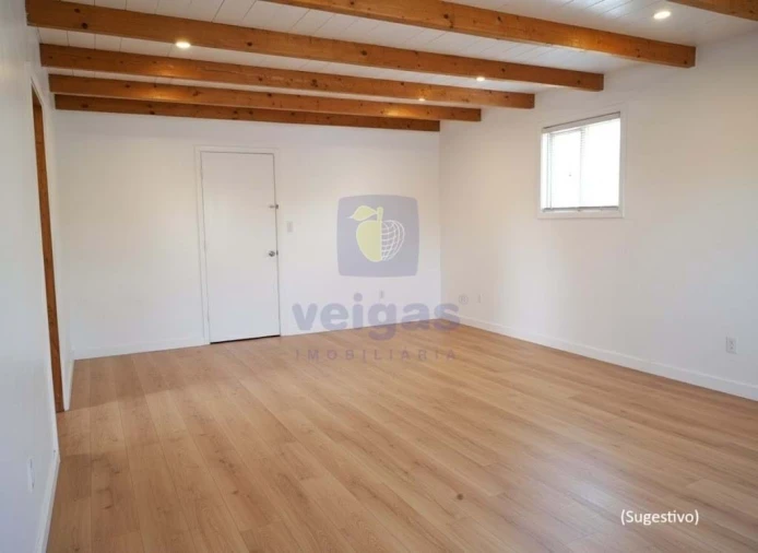 Moradia T4 para Venda em Cela Foto 7