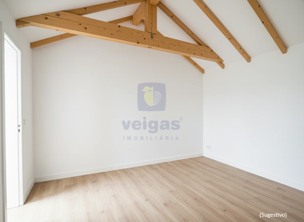 Moradia T4 para Venda em Cela Foto 29