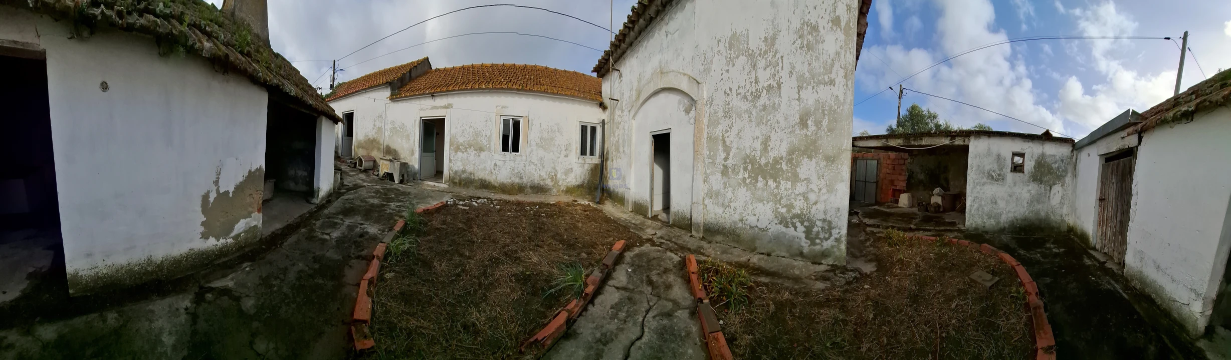 Moradia T4 para Venda em Cela Foto 53