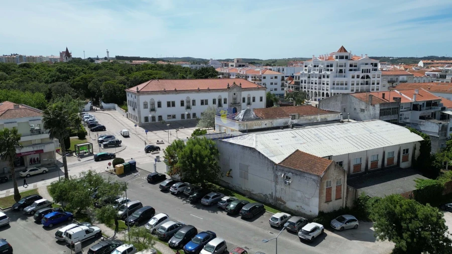 Garagem para Venda em Bombarral e Vale Covo Foto 8