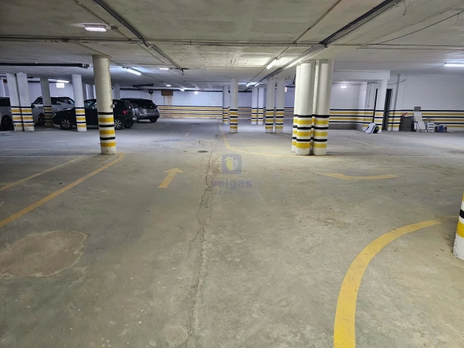 Garagem para Venda em Bombarral e Vale Covo Foto 6