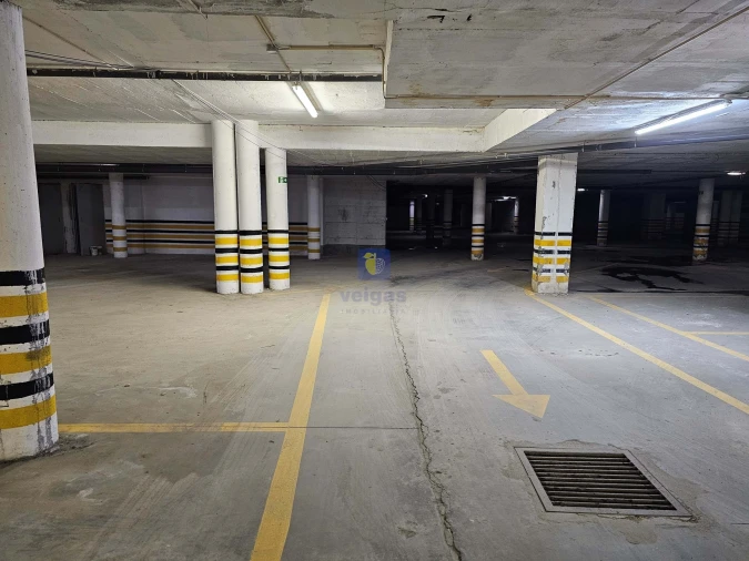 Garagem para Venda em Bombarral e Vale Covo Foto 5