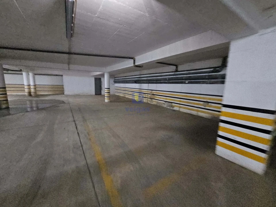 Garagem para Venda em Bombarral e Vale Covo Foto 7