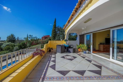 Moradia T6 para Venda em Guia