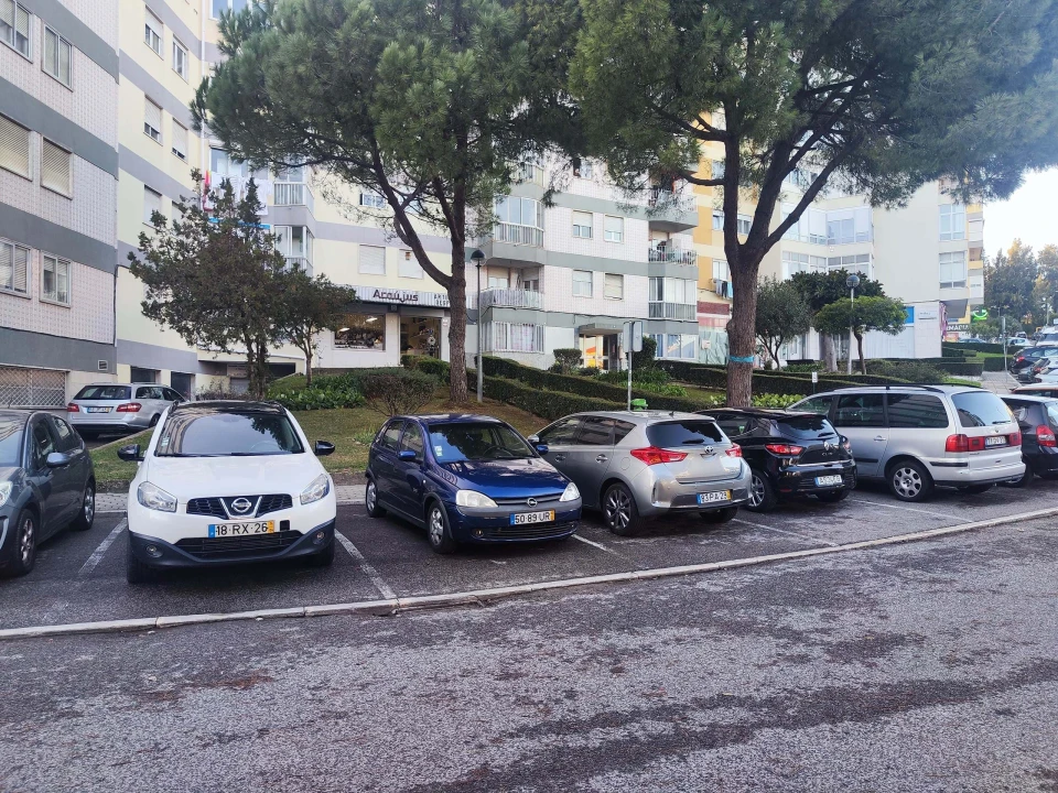 Negócio para Venda em Póvoa de Santo Adrião e Olival Basto Foto 5