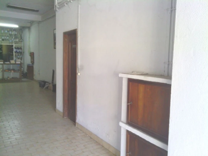 Loja para Venda em Cidade da Maia Foto 8