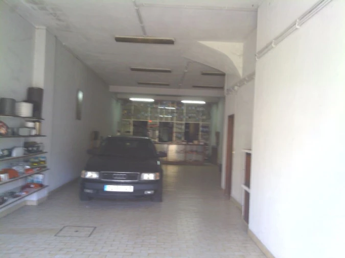 Loja para Venda em Cidade da Maia Foto 11