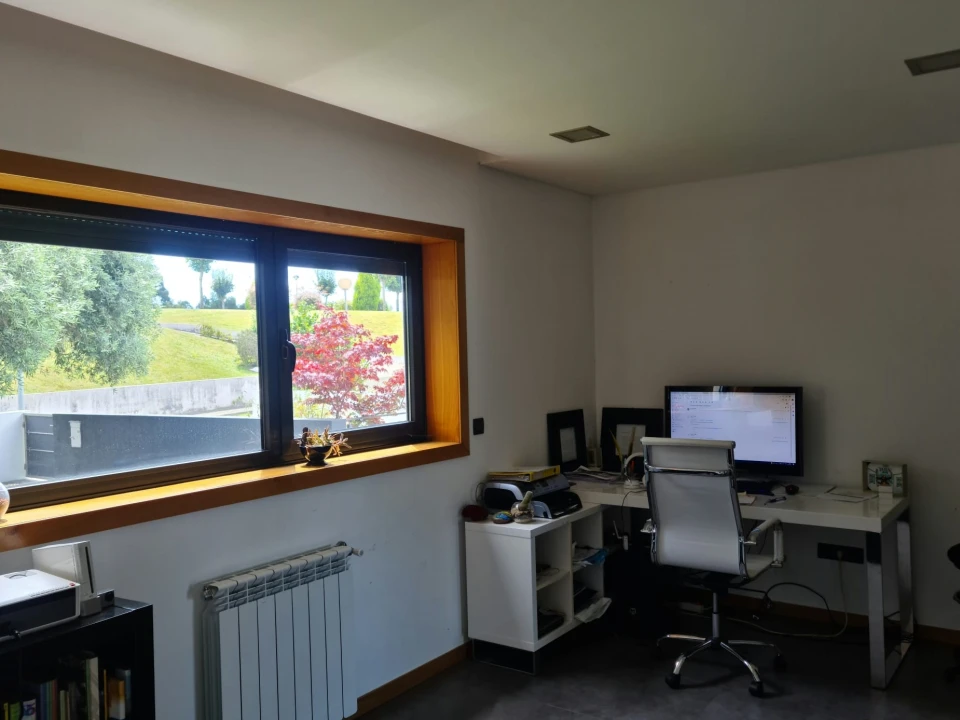 Moradia T5 para Venda em Loivo Foto 30